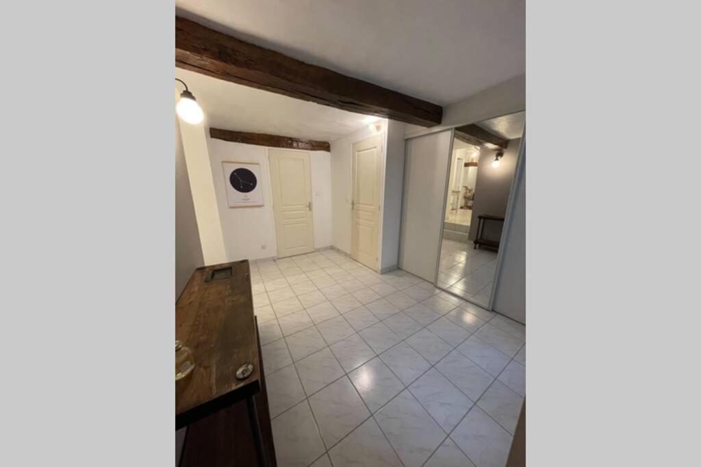 Appartement «La Vie Est Belle» Au Coeur De Сезанн Экстерьер фото