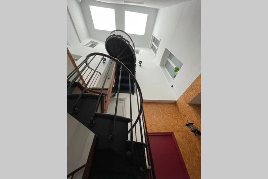 Appartement «La Vie Est Belle» Au Coeur De Сезанн Экстерьер фото